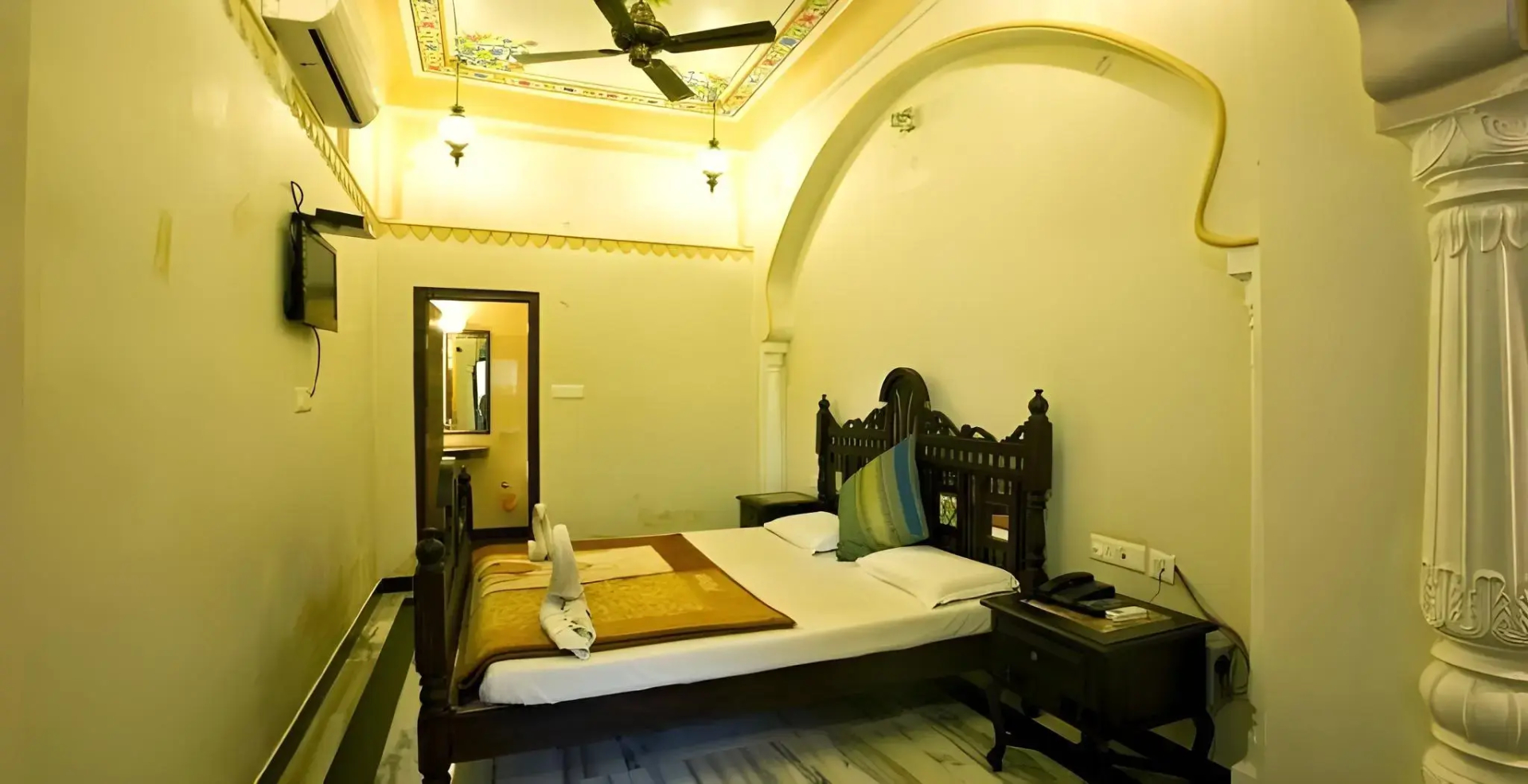 Foto - Hotel Kalyan