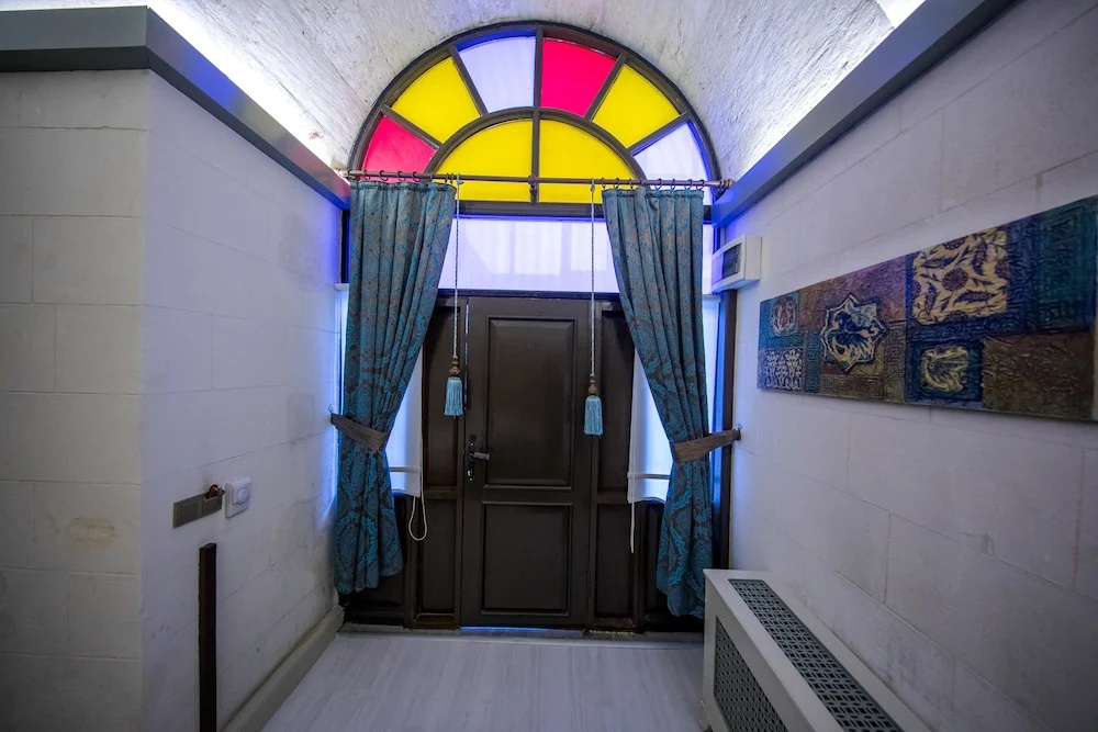 Photo - Sirehan Hotel