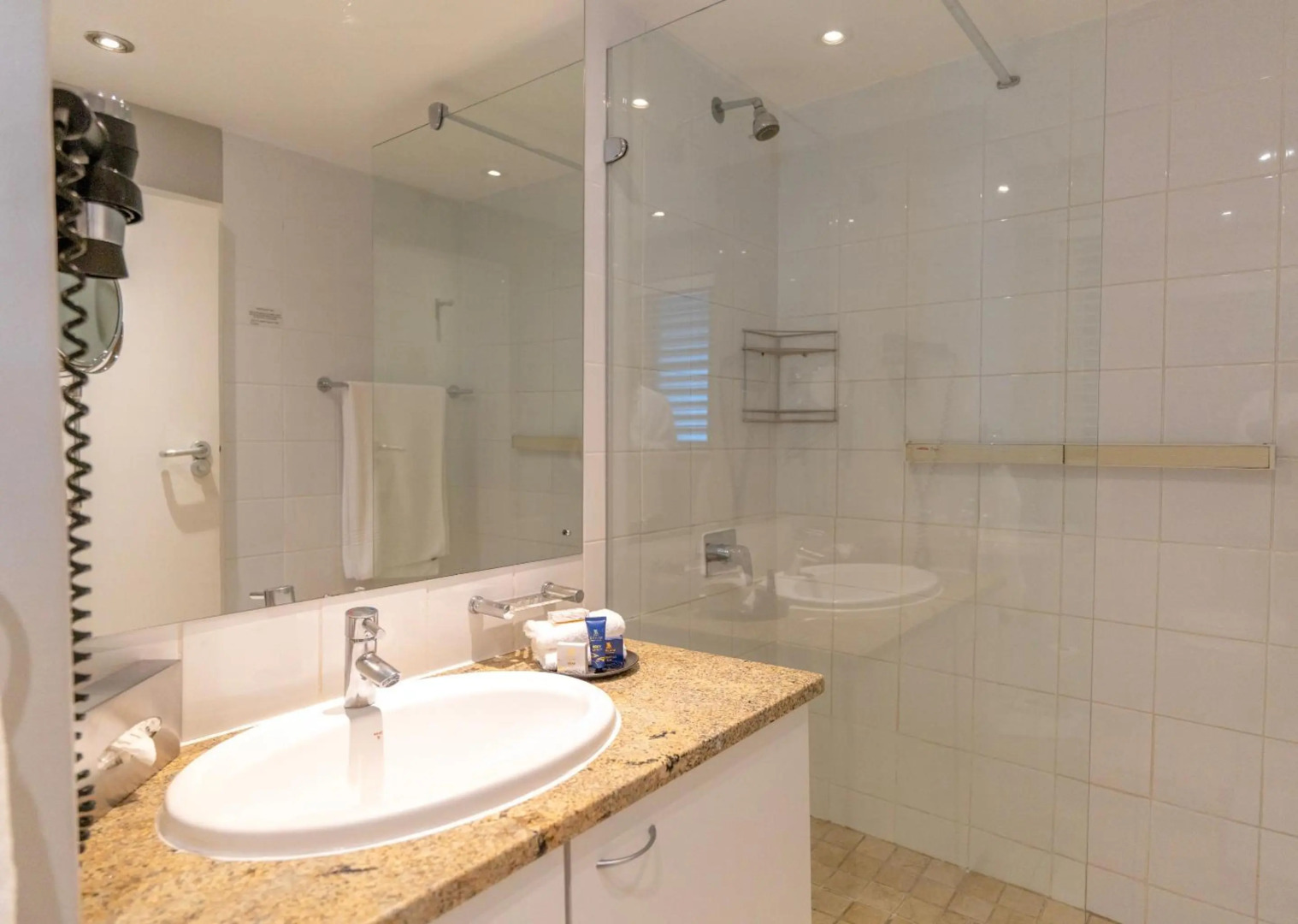 Photo - Peninsula All Suite Hotel by Dream Resorts