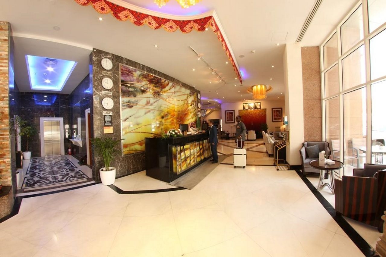 Photo - Sunday Hotel Kingdom Towers Formerly Warwick Al Dabab Hotel
