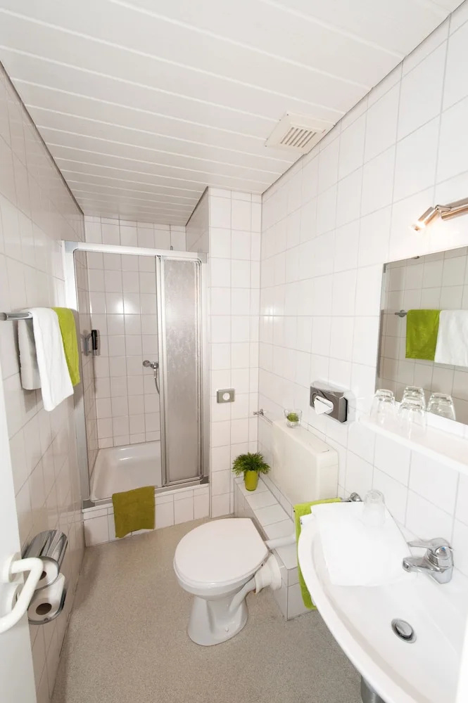 Foto - Arthotel Ambassador Wiesbaden - FREE PARKING