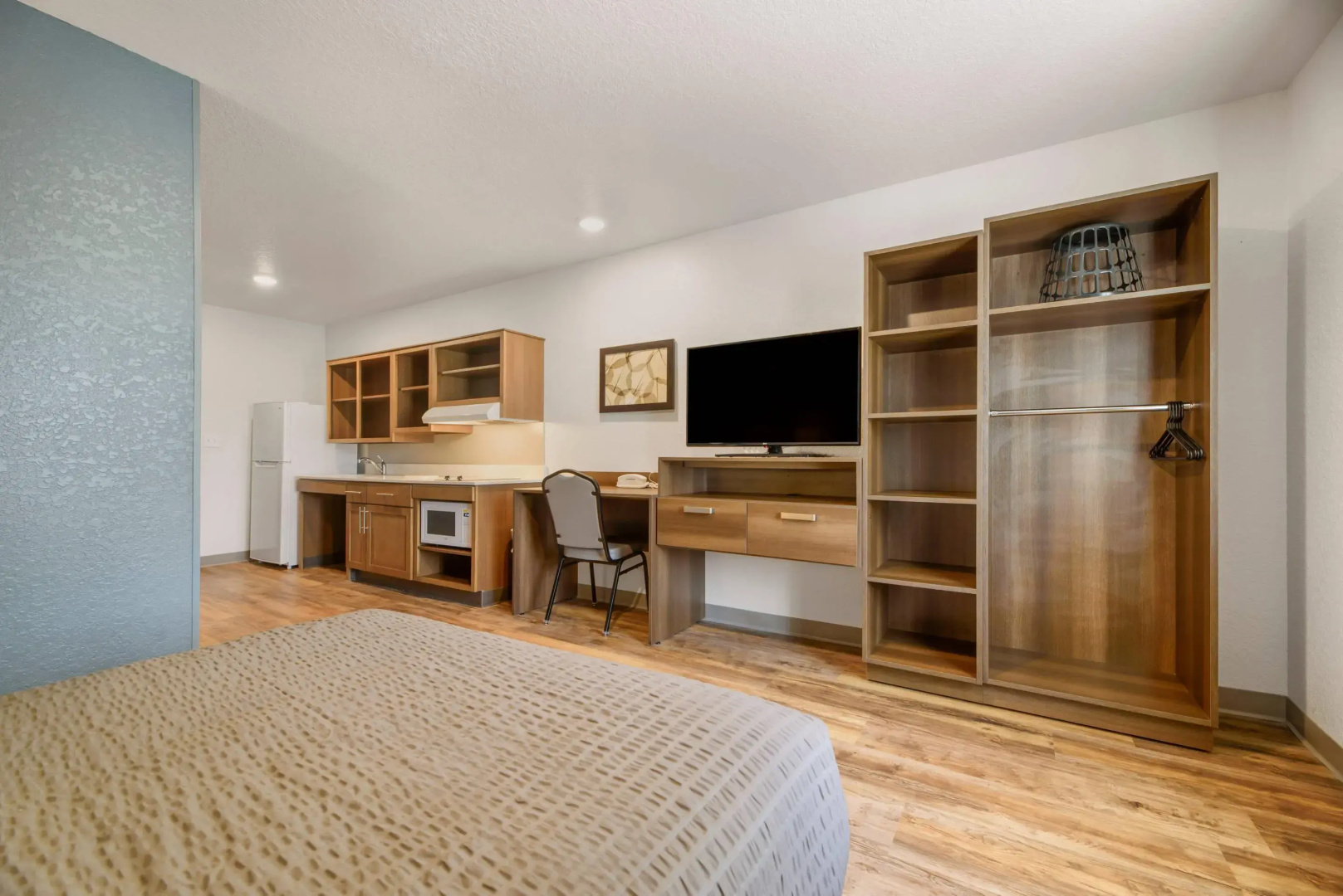 Photo - WoodSpring Suites Orlando I-4 & Convention Center