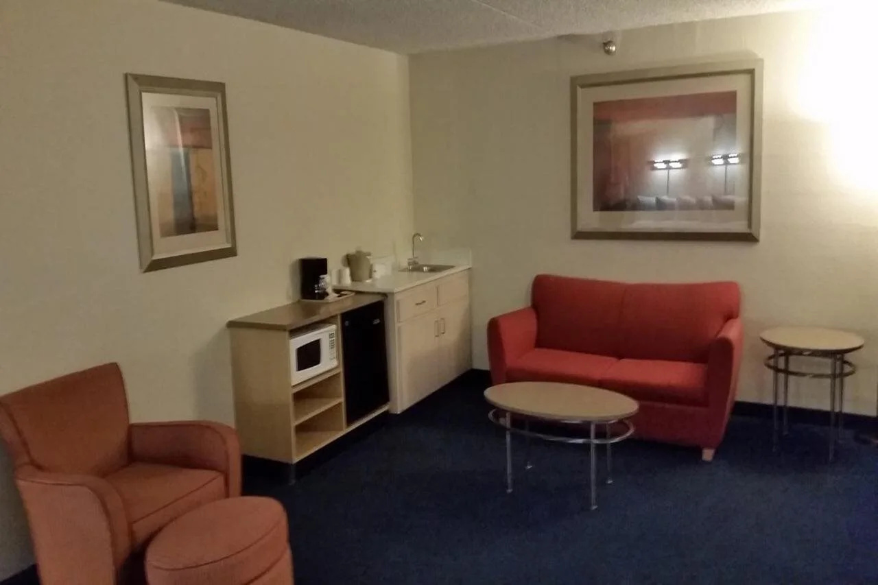 Photo - Red Roof Inn PLUS+ Phoenix West