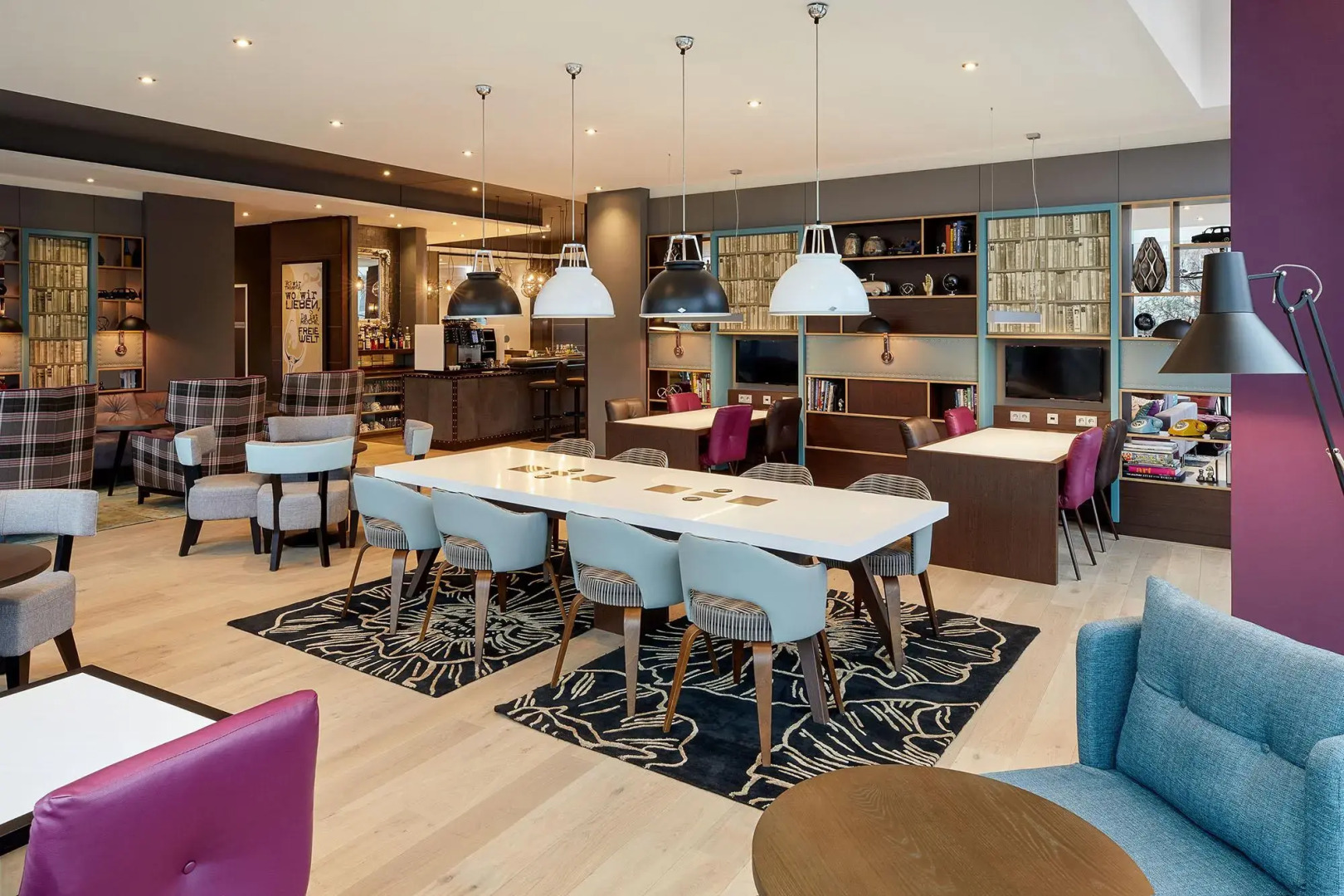 Photo - Premier Inn Hamburg City Centre