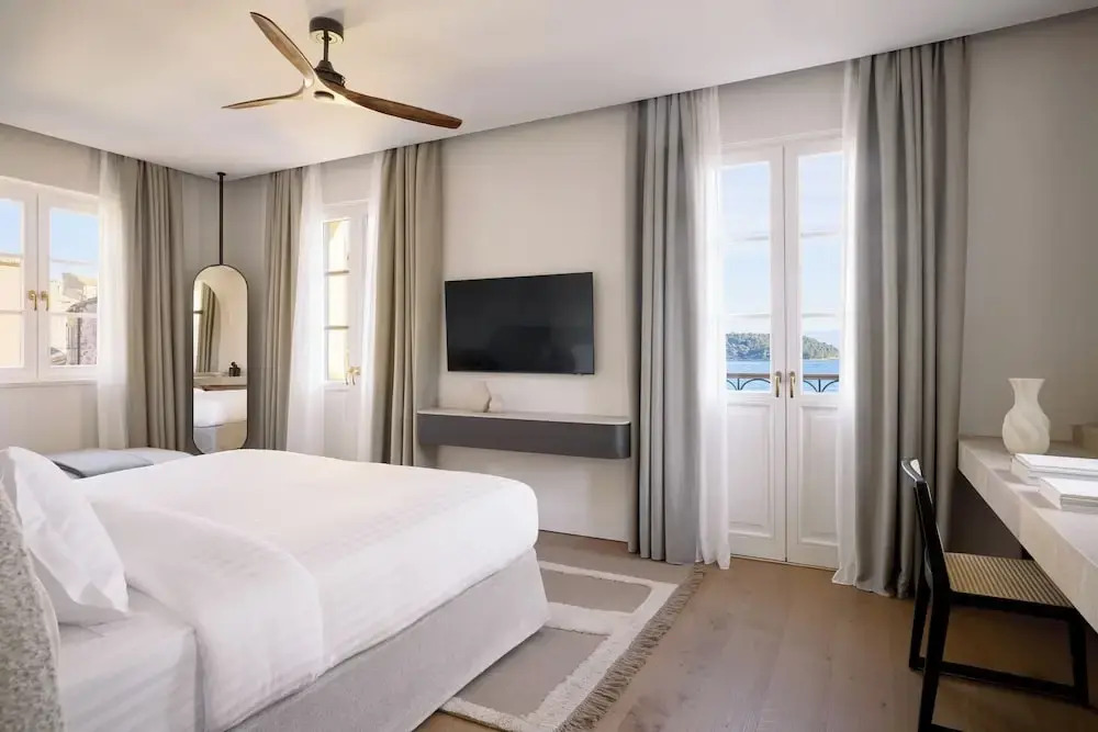 Photo - The Calliston