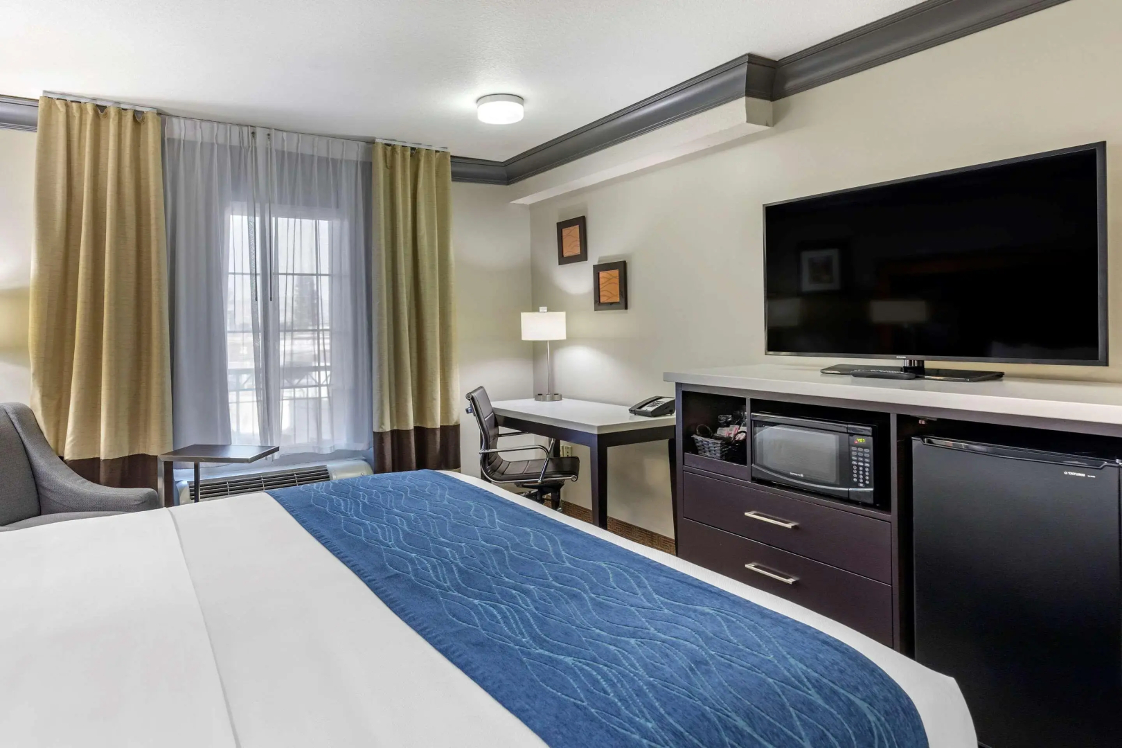 Foto - Comfort Inn & Suites Near Universal - N Hollywood - Burbank