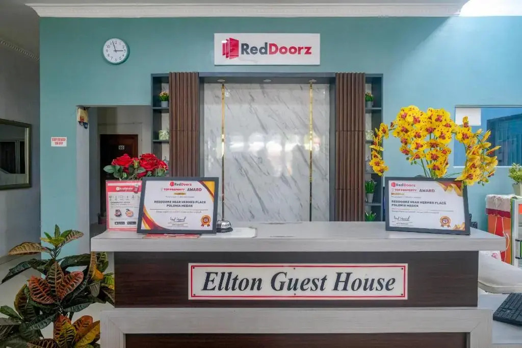 Photo - RedDoorz near Hermes Place Polonia Medan