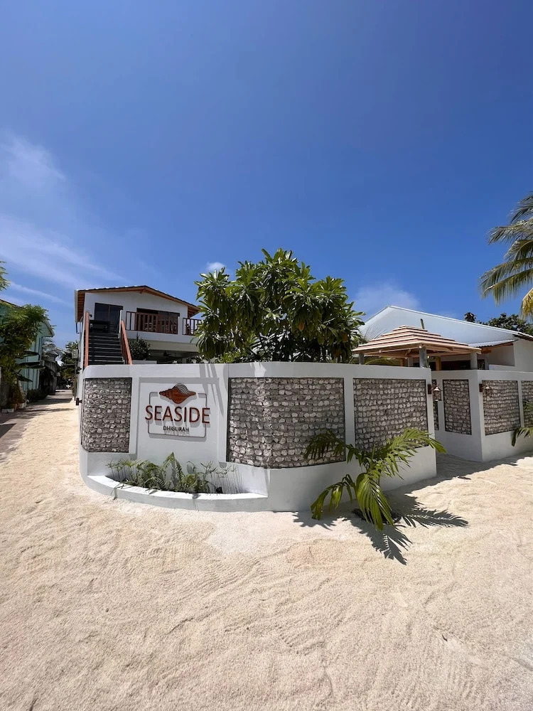 Photo - Seaside Dhigurah