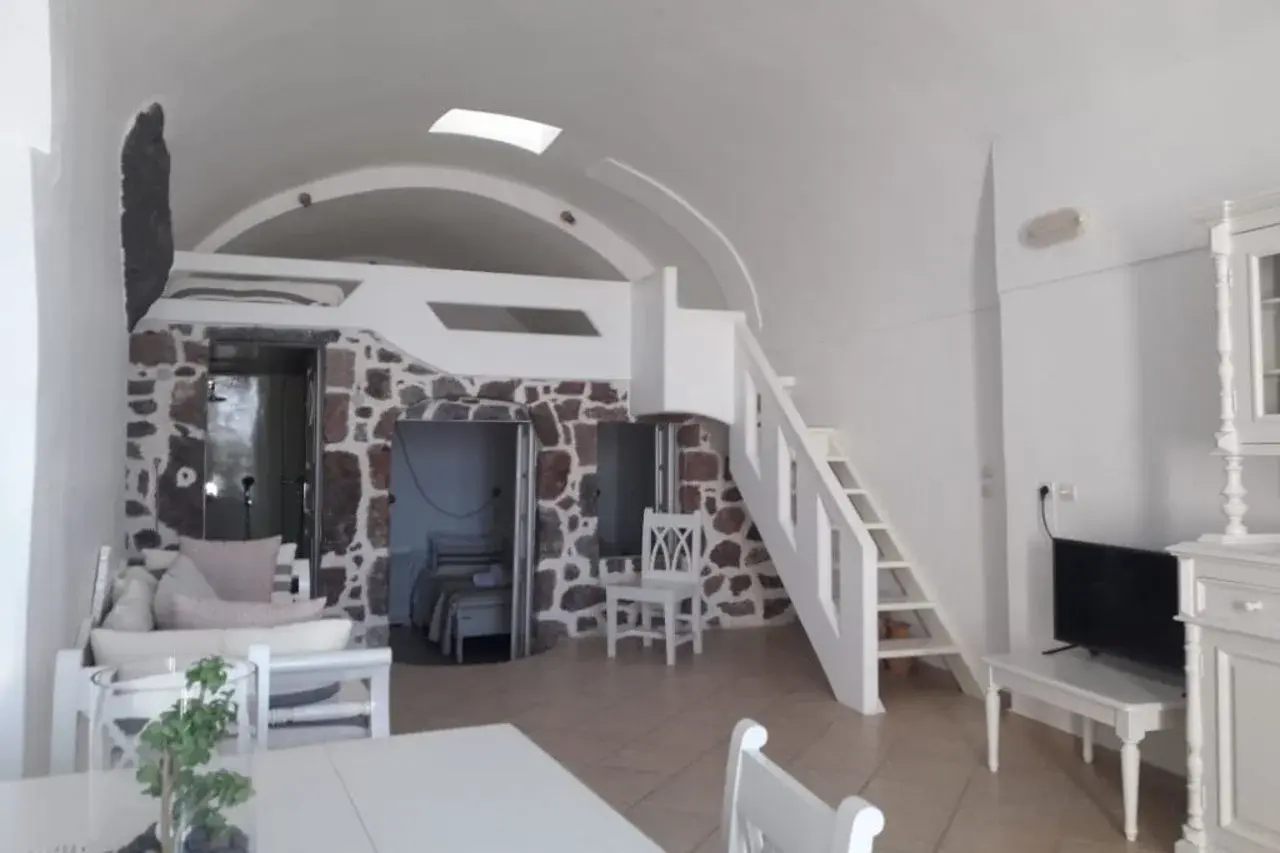 Photo - Ilioperato Hotel