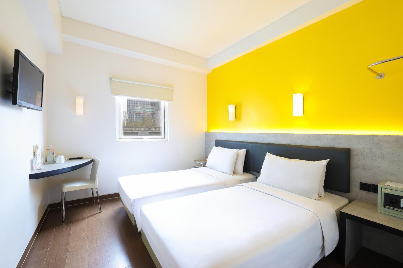 Foto - Amaris Hotel Bekasi Barat