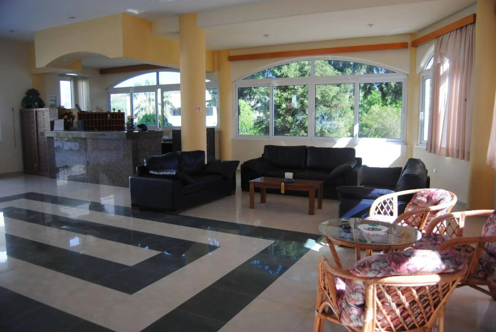 Photo - Tivoli Hotel