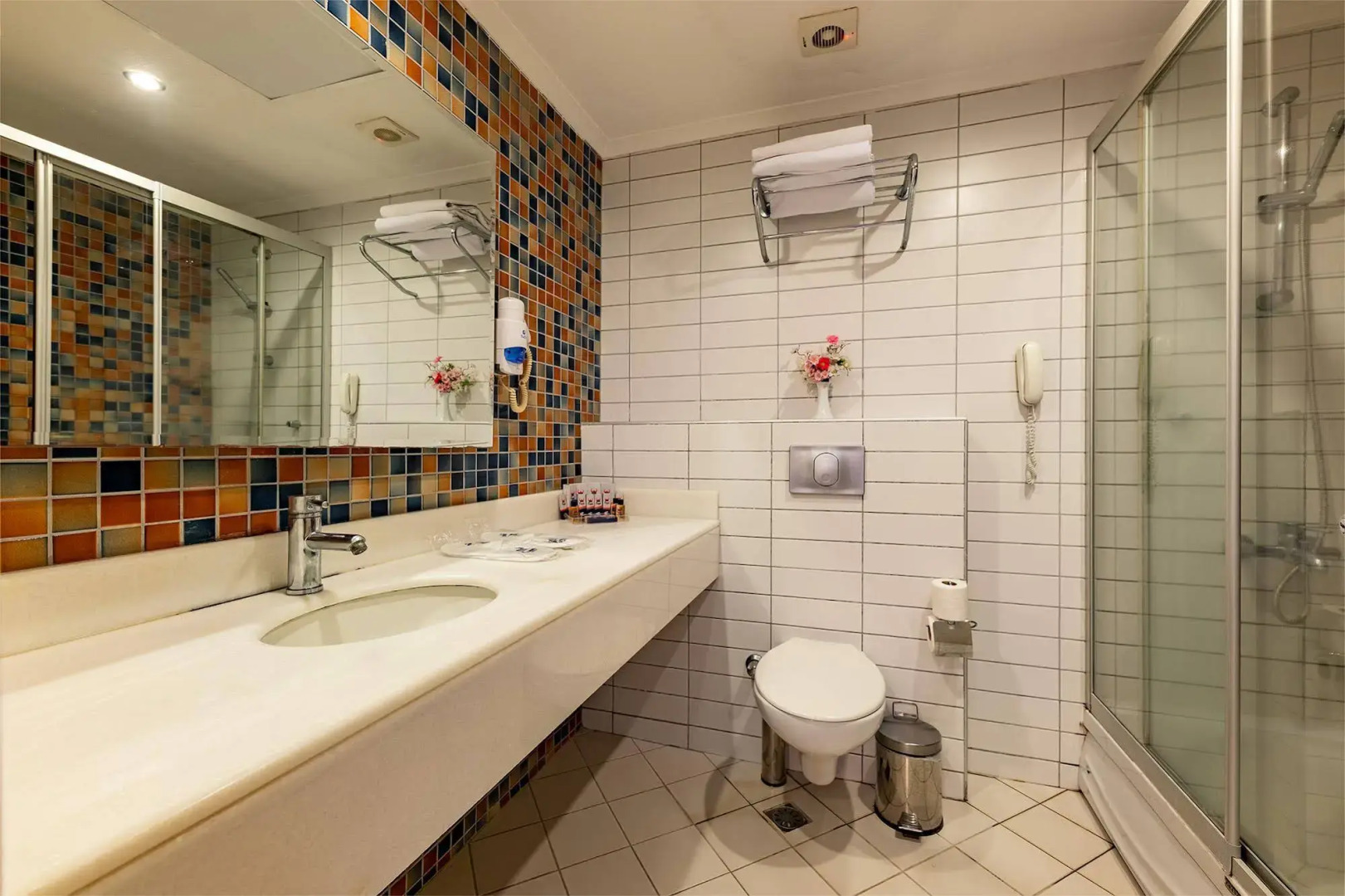 Photo - Viking Express Hotel