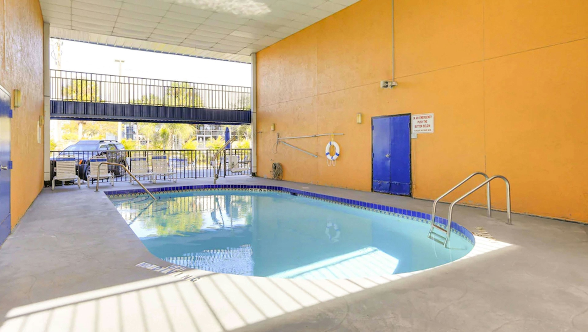 Photo - Magnuson Hotel Bradenton
