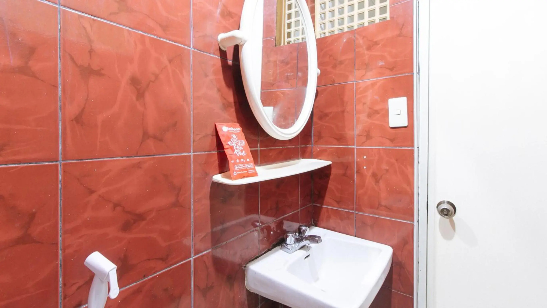 Foto - RedDoorz near East Avenue Medical Center