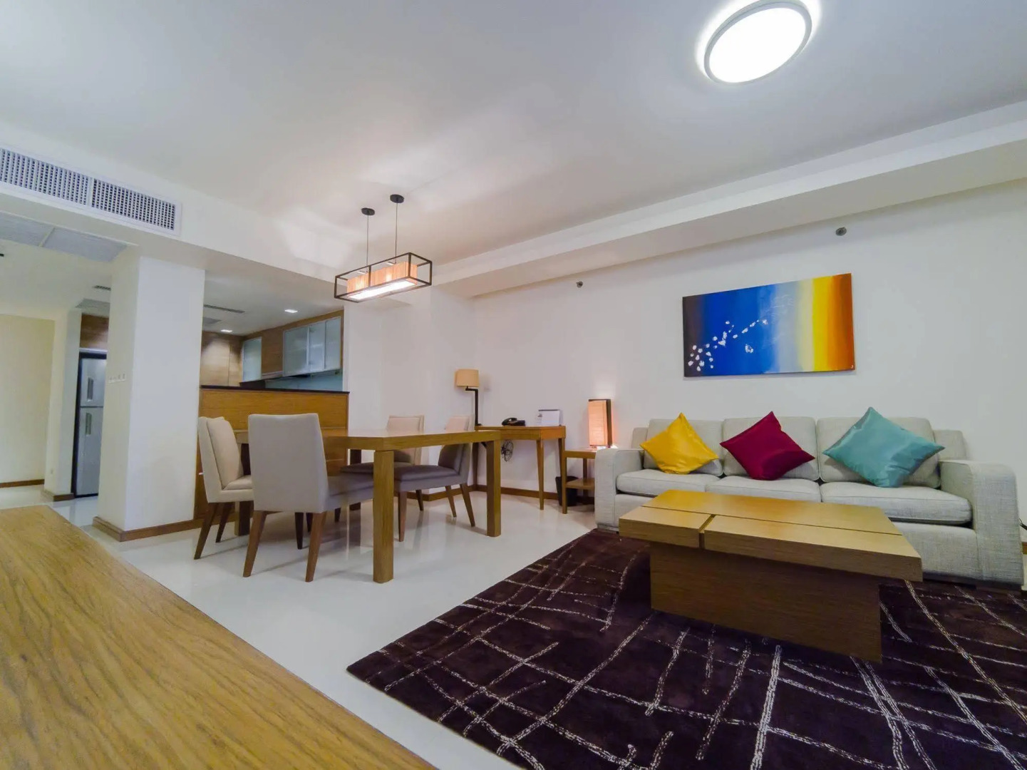 Photo - Oakwood Residence Sukhumvit Thonglor Bangkok