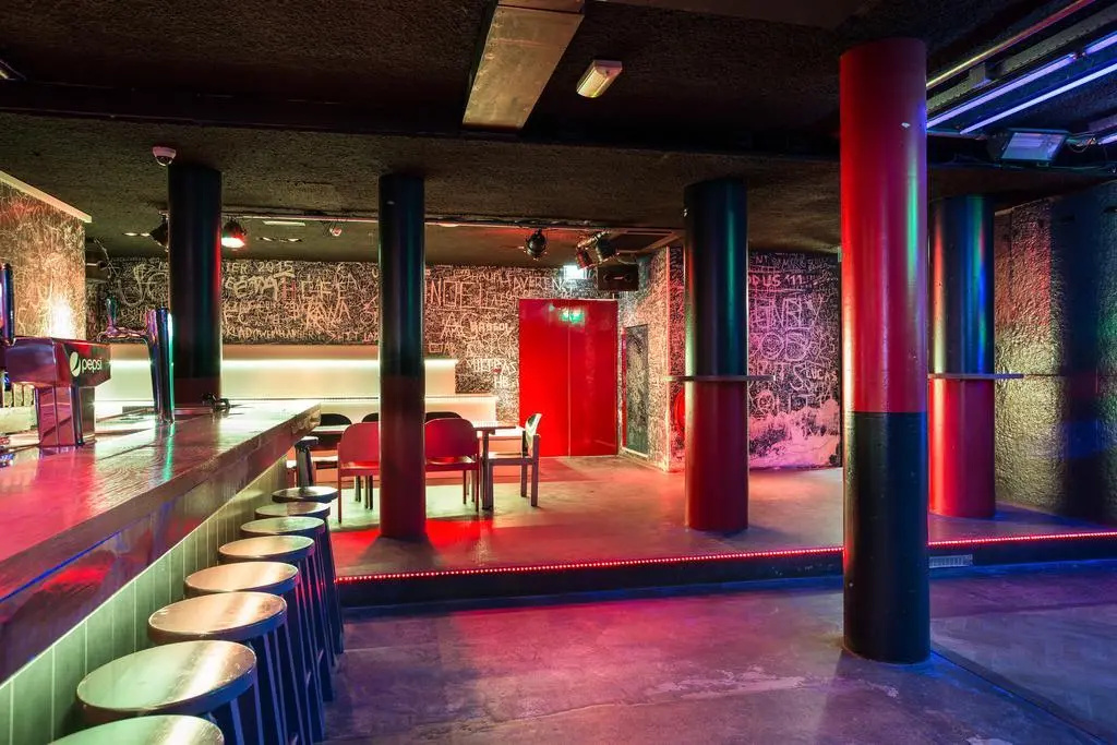 Photo - Hans Brinker Hostel