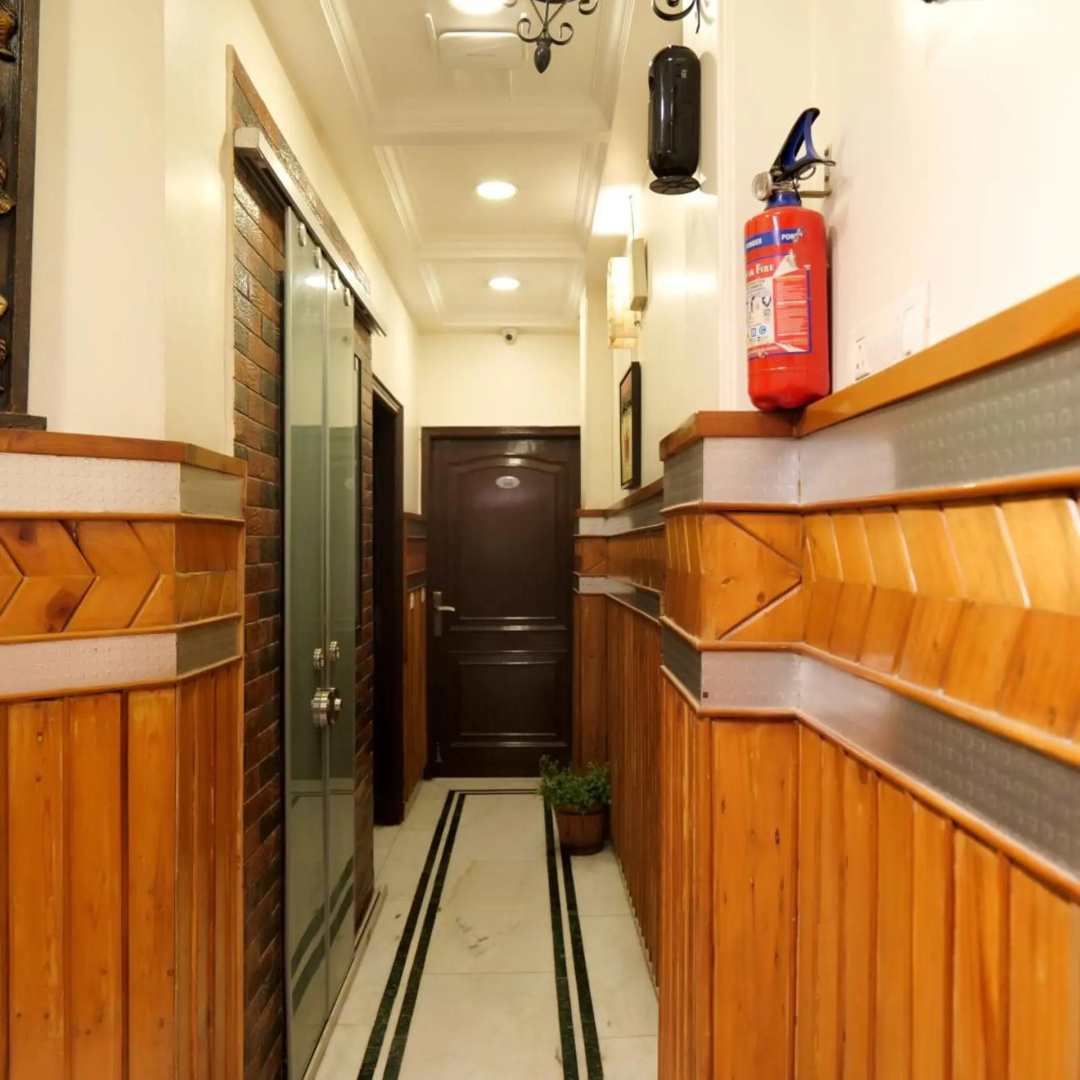 Photo - Wood Castle Hotel