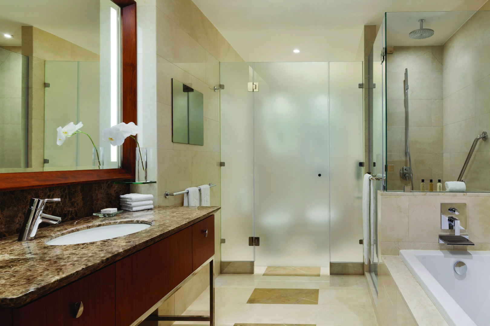 Photo - JW Marriott Marquis City Center Doha