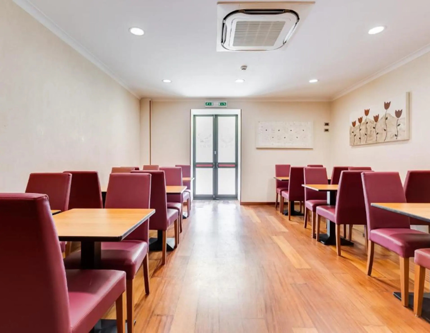 Photo - Romoli Hotel