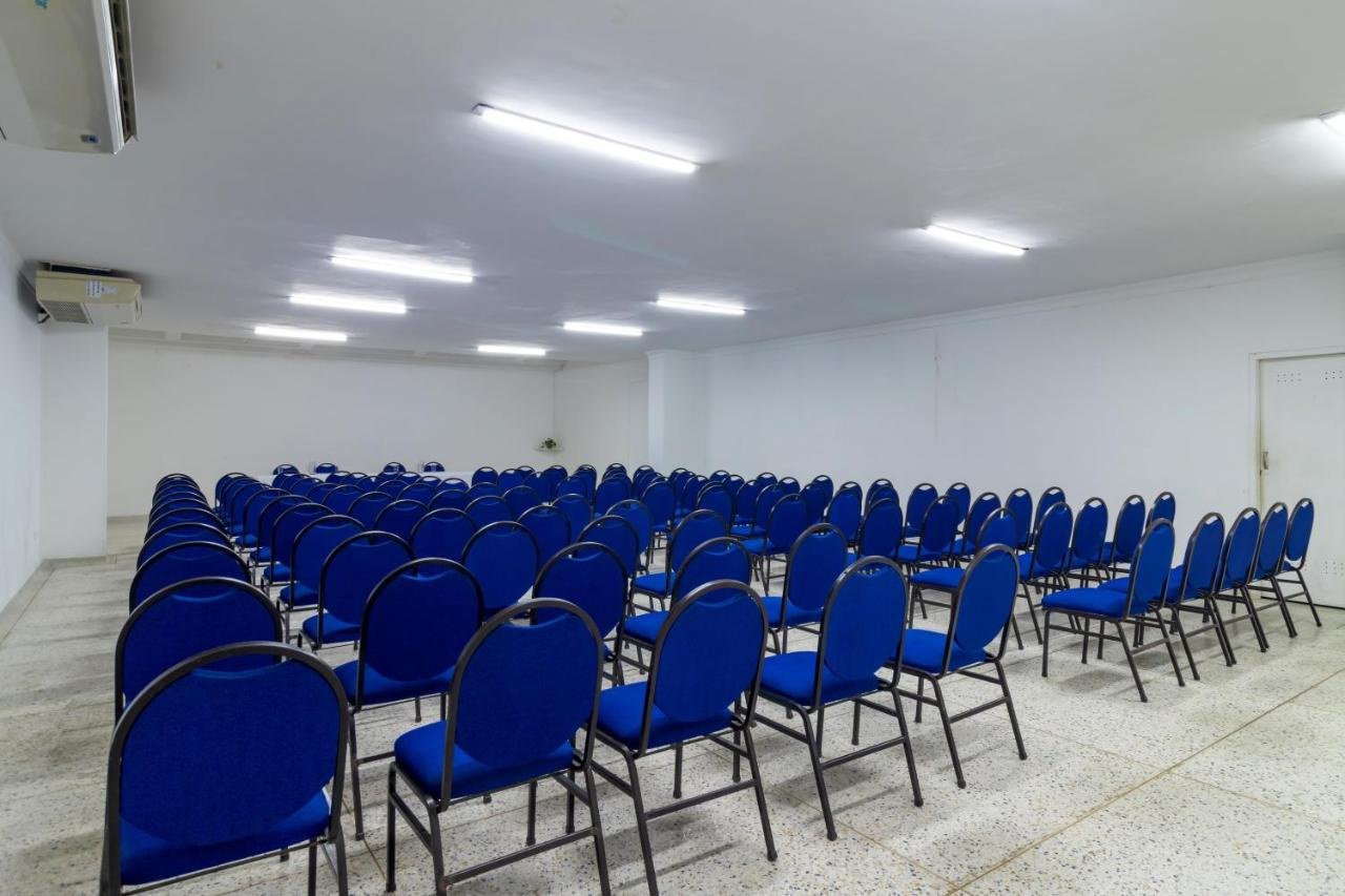 Photo - Hotel Axis Inn by Geh Suites