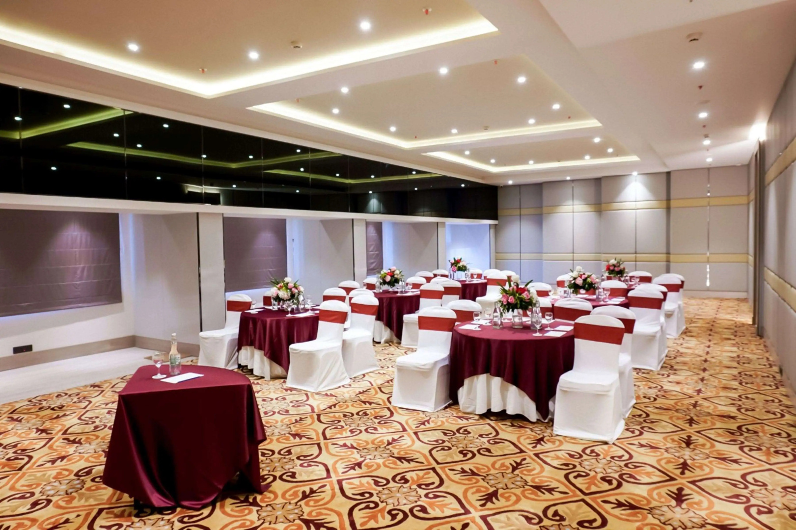Photo - Golden Tulip Lucknow