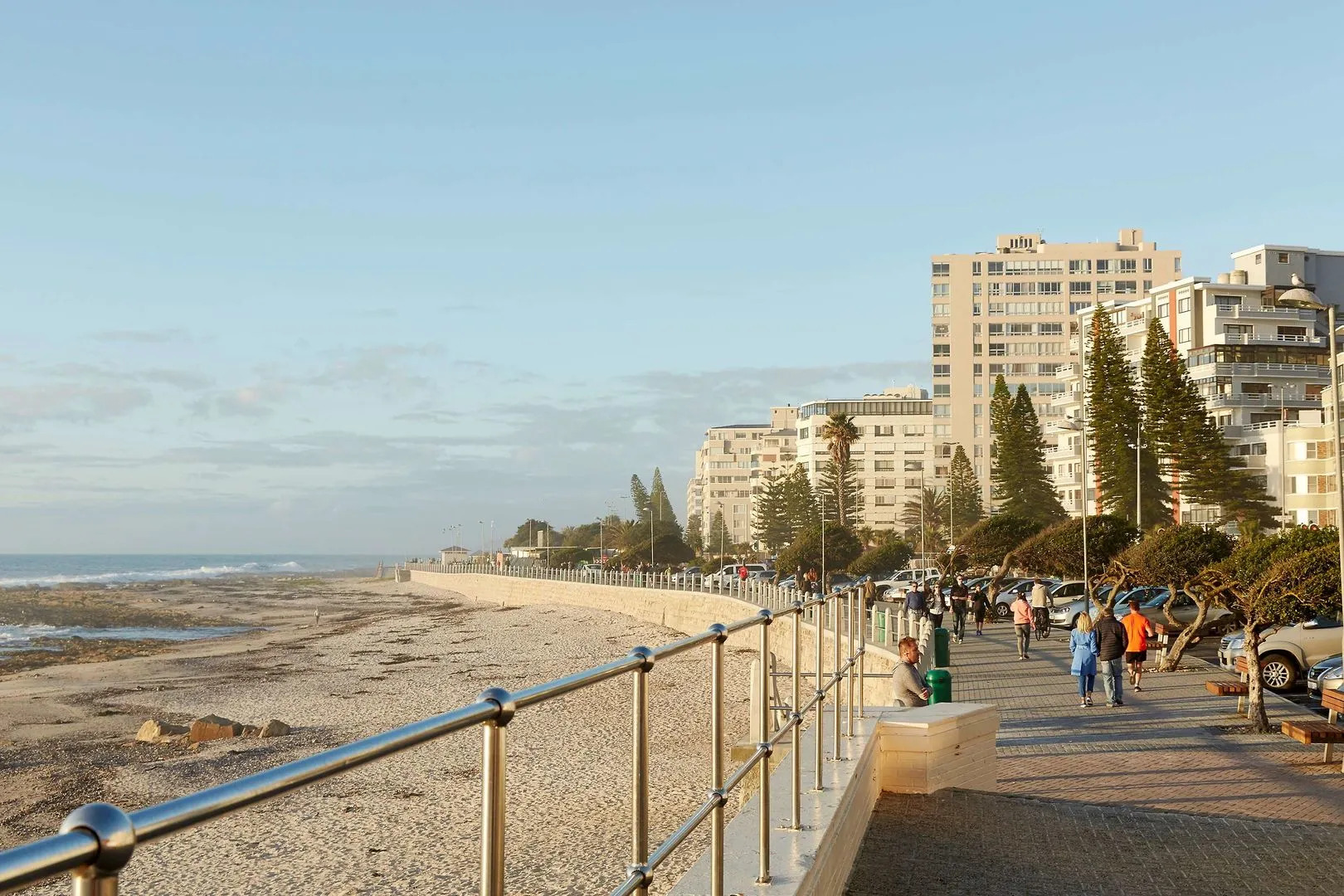 Foto - First Group Riviera Suites