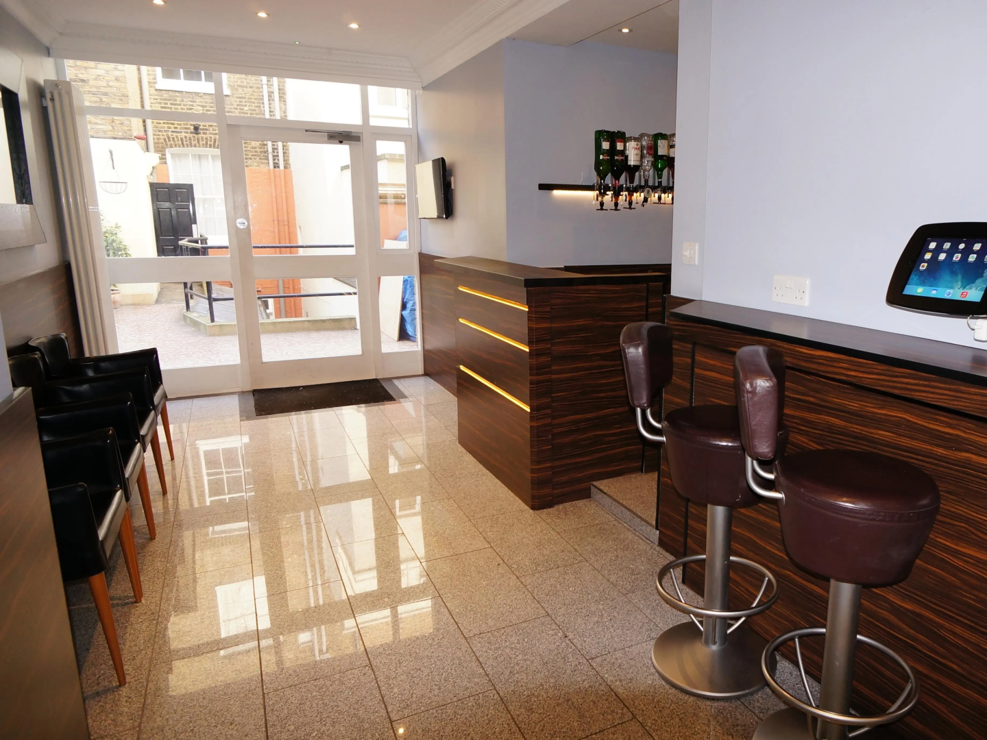 Foto - Crestfield Hotel