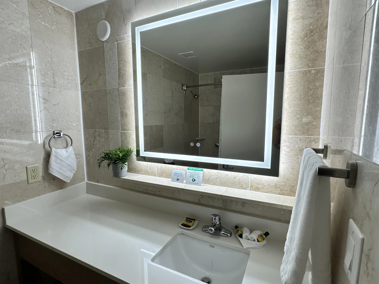 Photo - Best Western Plus Atlantic Beach Resort