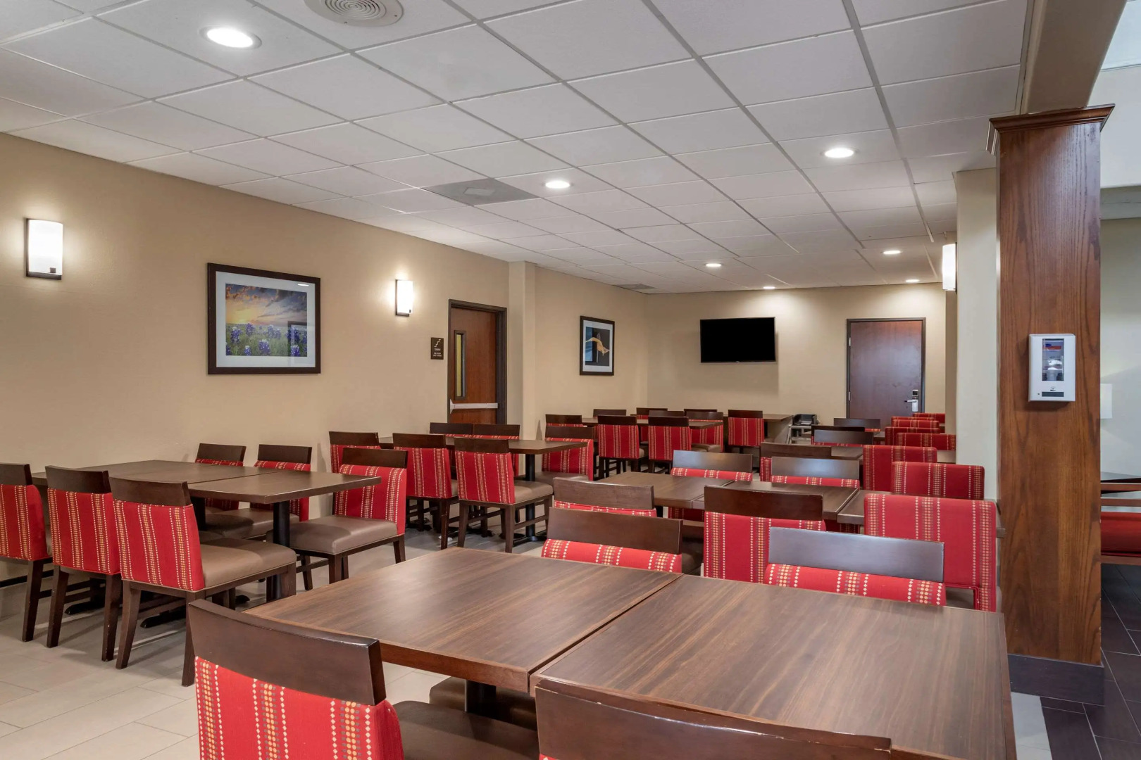 Photo - Comfort Suites Houston near Medical Center- NRG Stadium