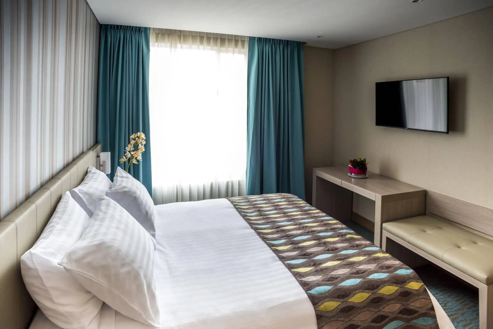 Photo - Hotel Plaza Suites