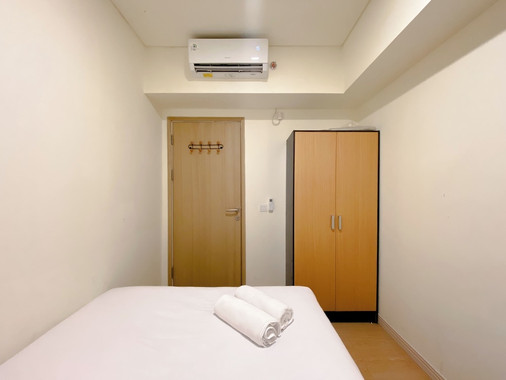 Clean And Homey 2Br At Meikarta Apartment