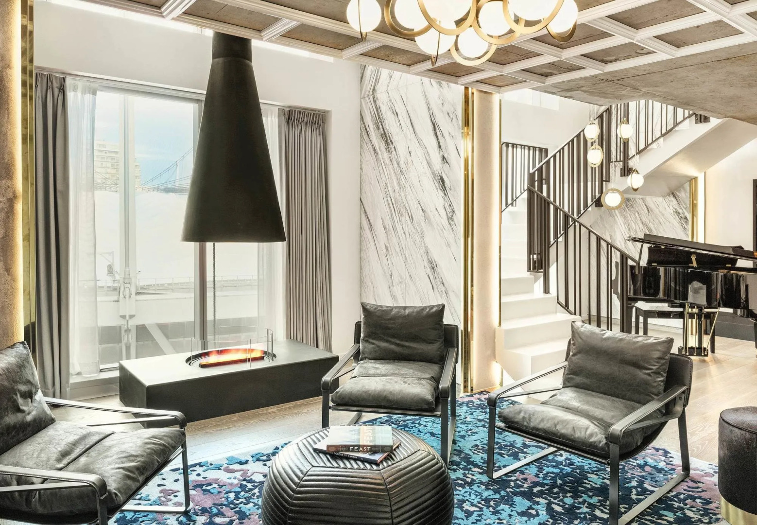 Photo - the DOUGLAS, Autograph Collection