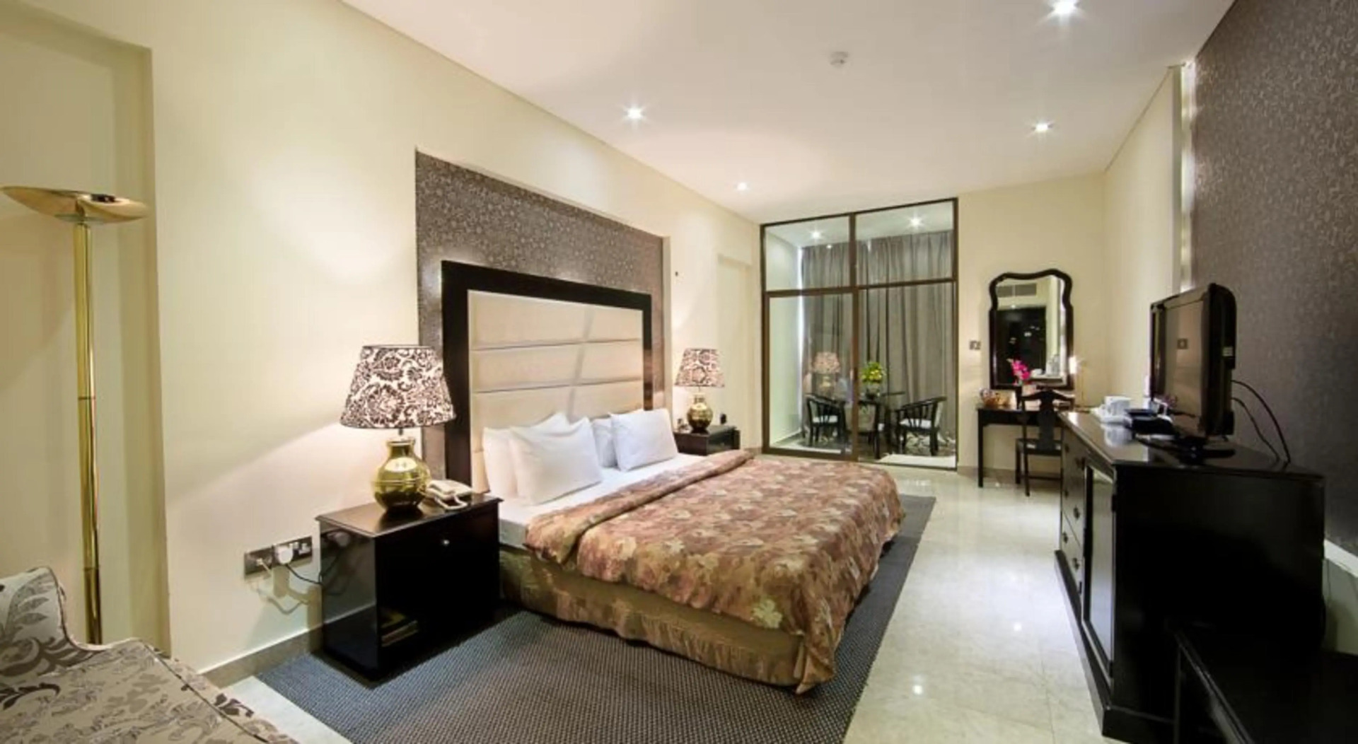 Photo - President Hotel