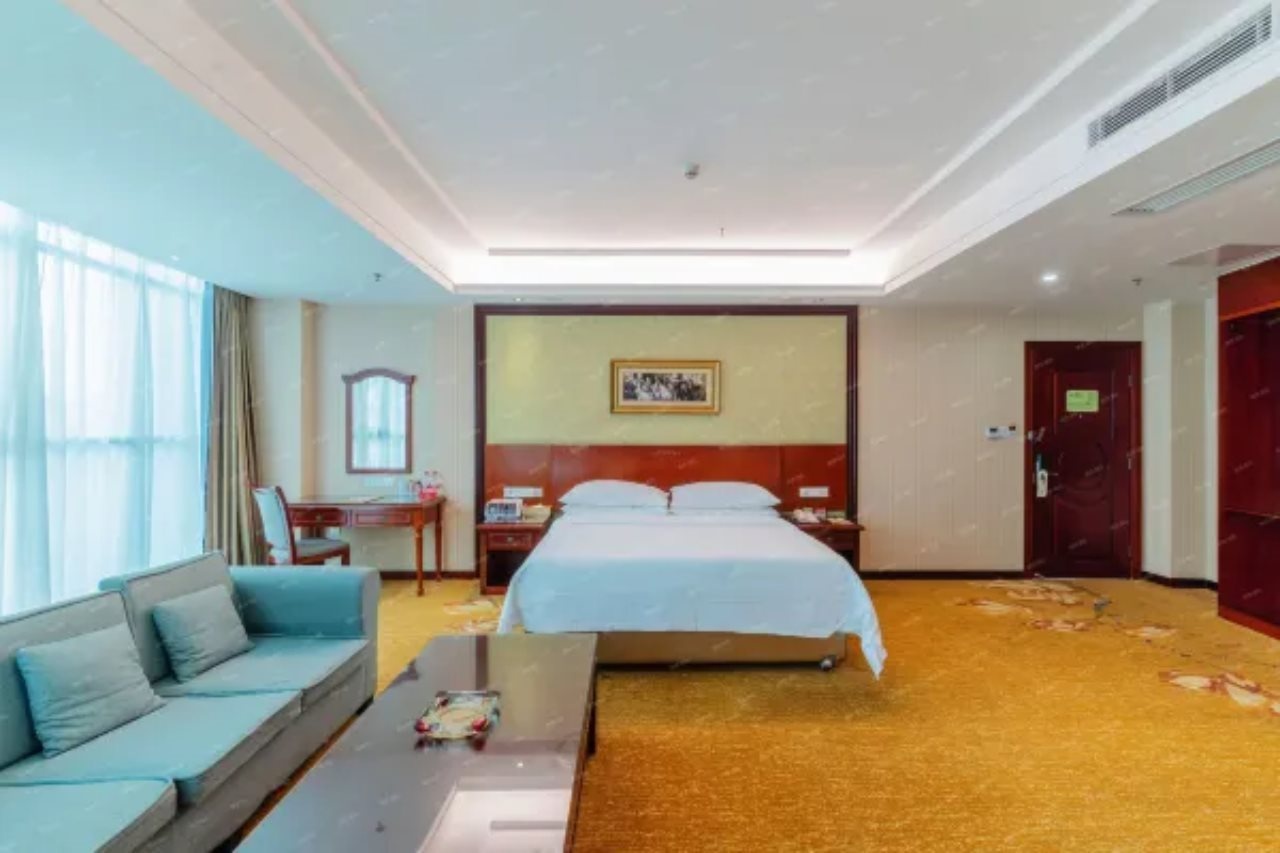 Vienna Hotel Huizhou Zhongxin