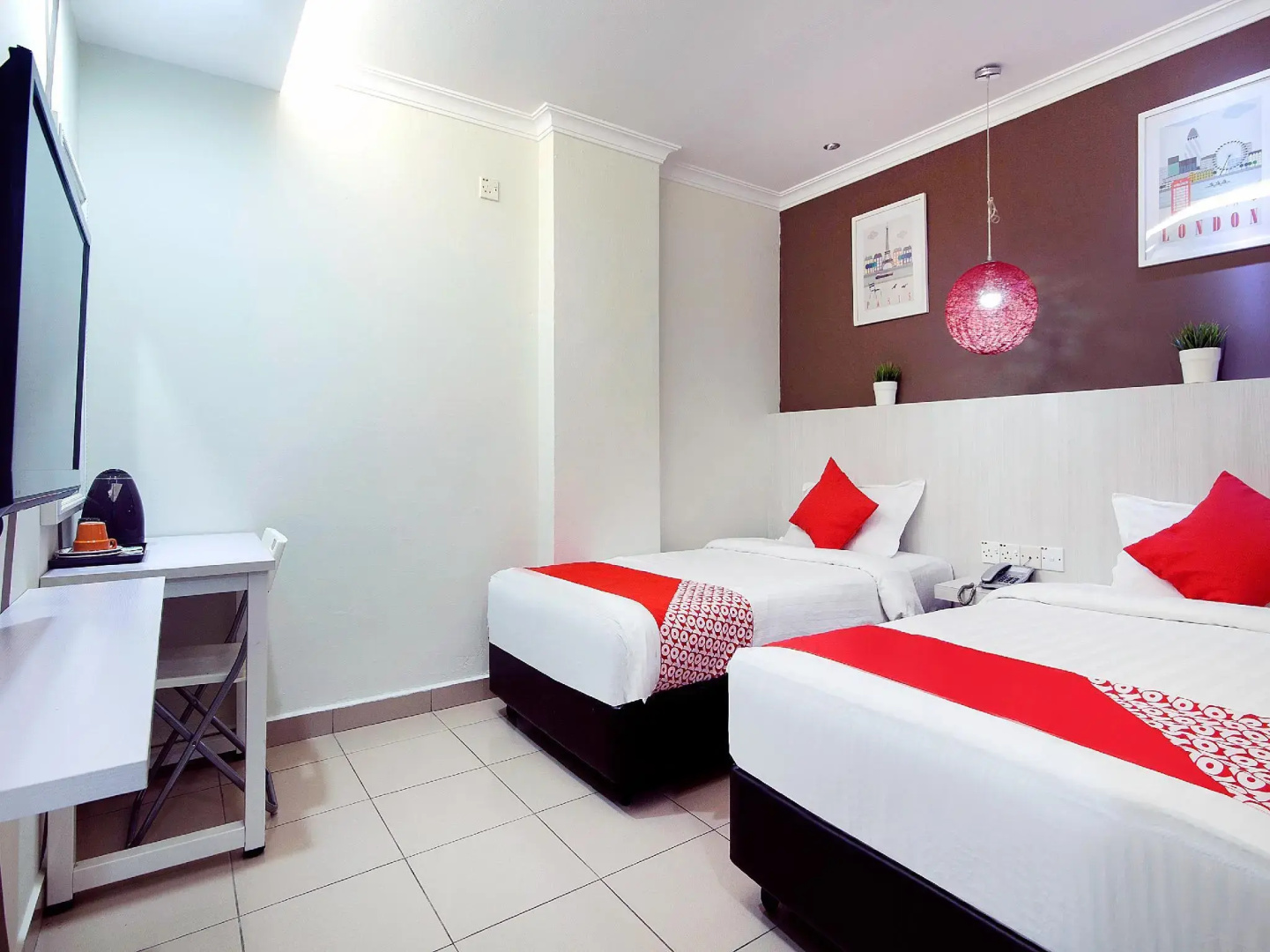 Foto - Super OYO 761 City Hotel