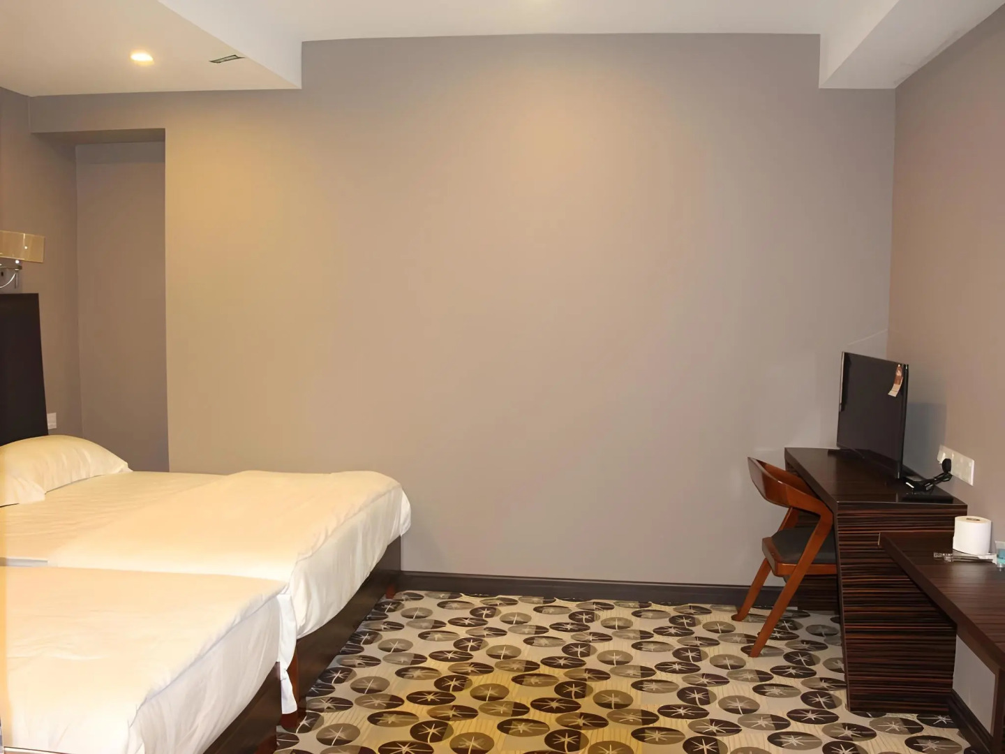 Photo - Fan Holiday Hotel