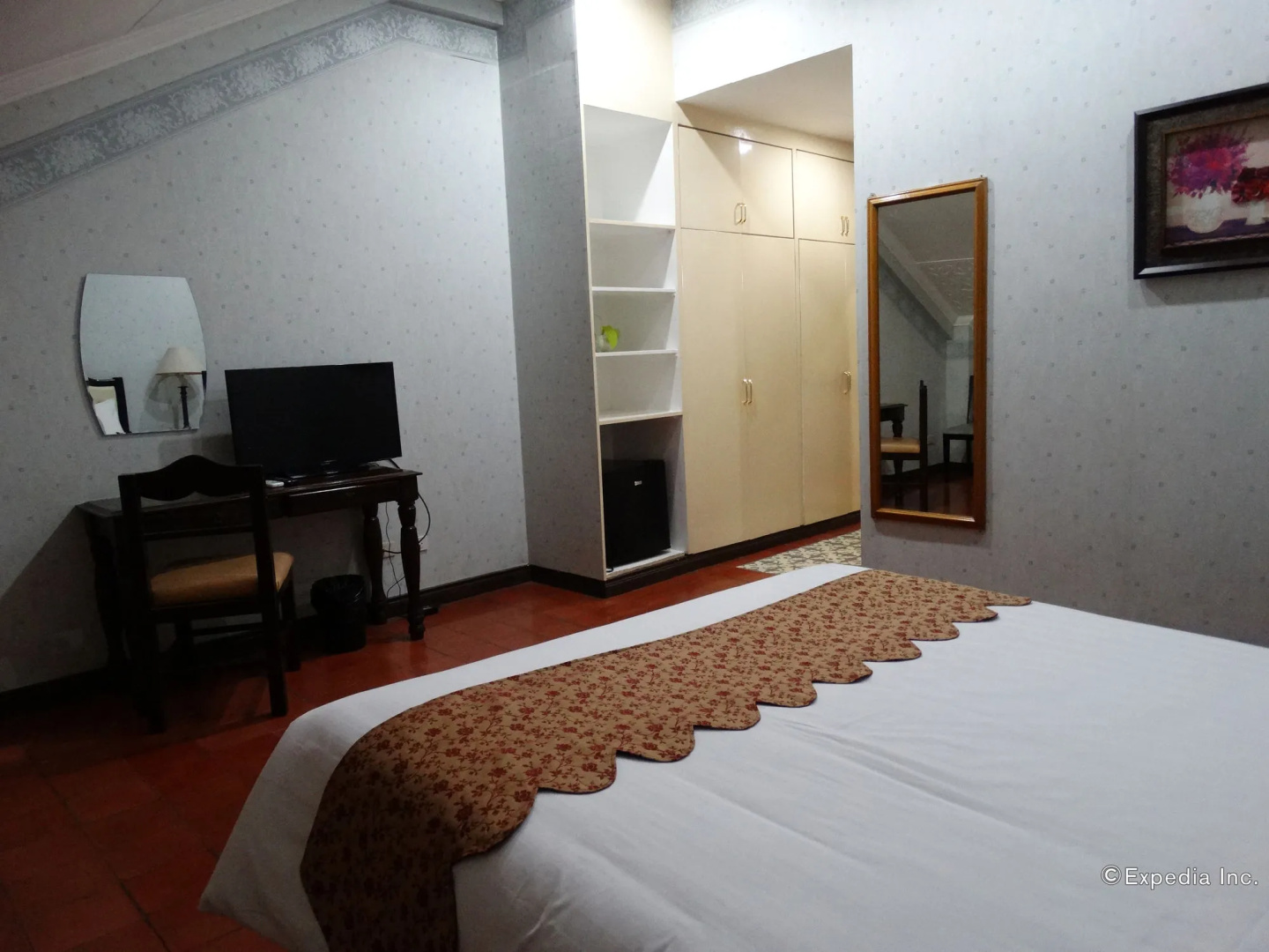 Foto - White Knight Hotel Intramuros