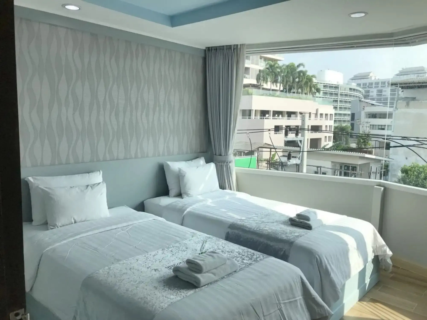 Photo - The Beach Front Resort, Pattaya