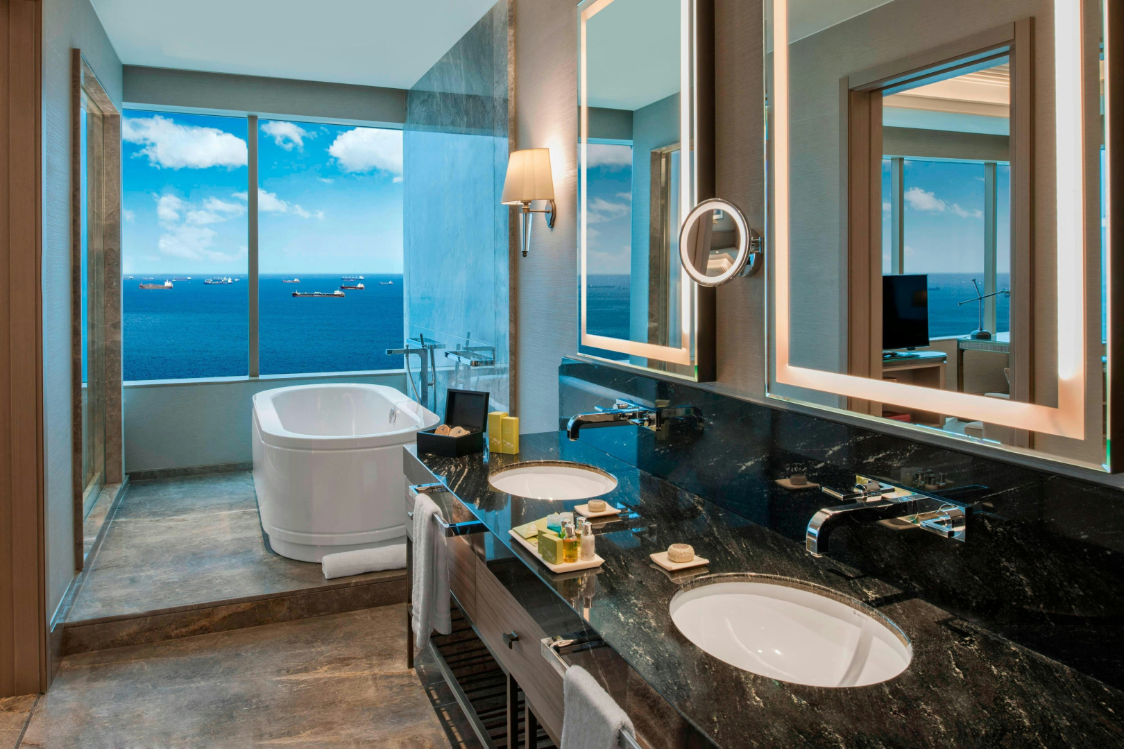 Photo - Renaissance Polat Istanbul Hotel