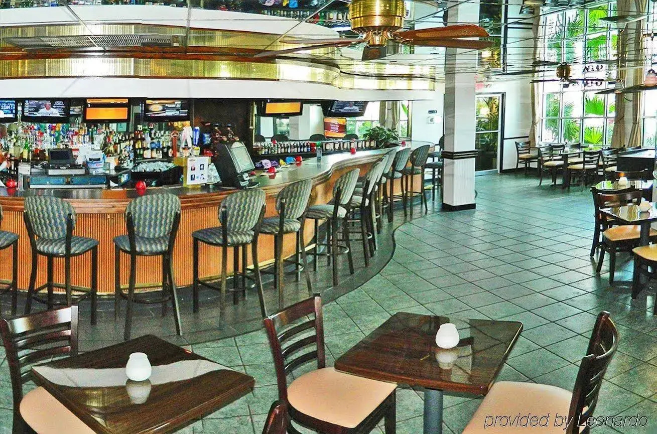 Foto - The Beachcomber St. Pete Beach Resort & Hotel