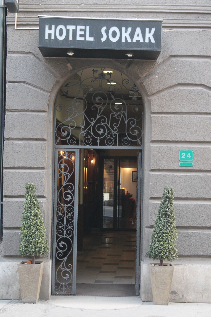 Hotel Sokak