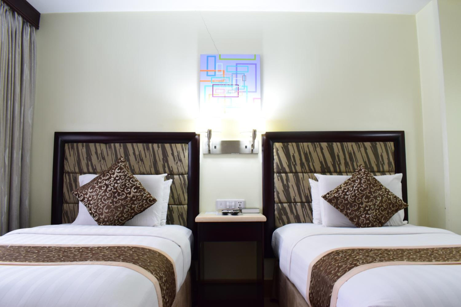 Photo - Diamond Suites & Residences