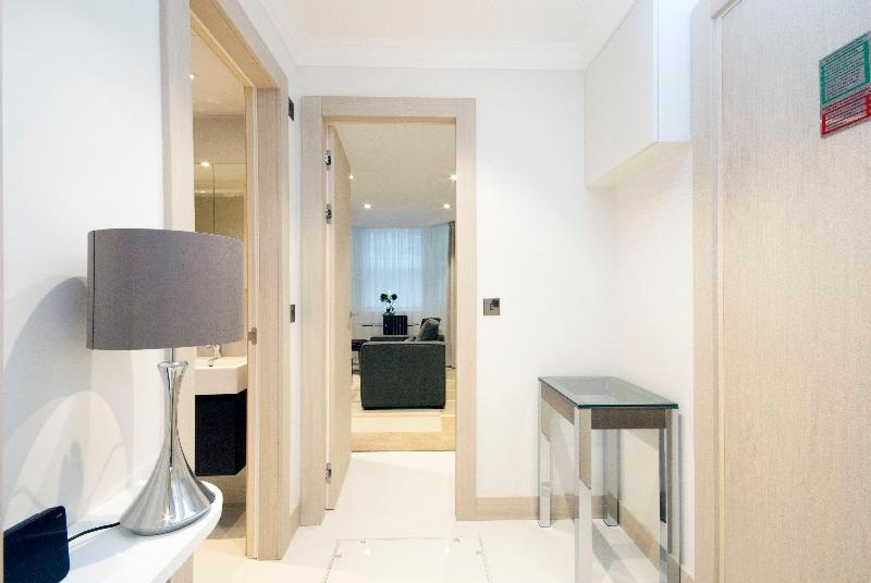 Claverley Court Apartment Knightsbridge