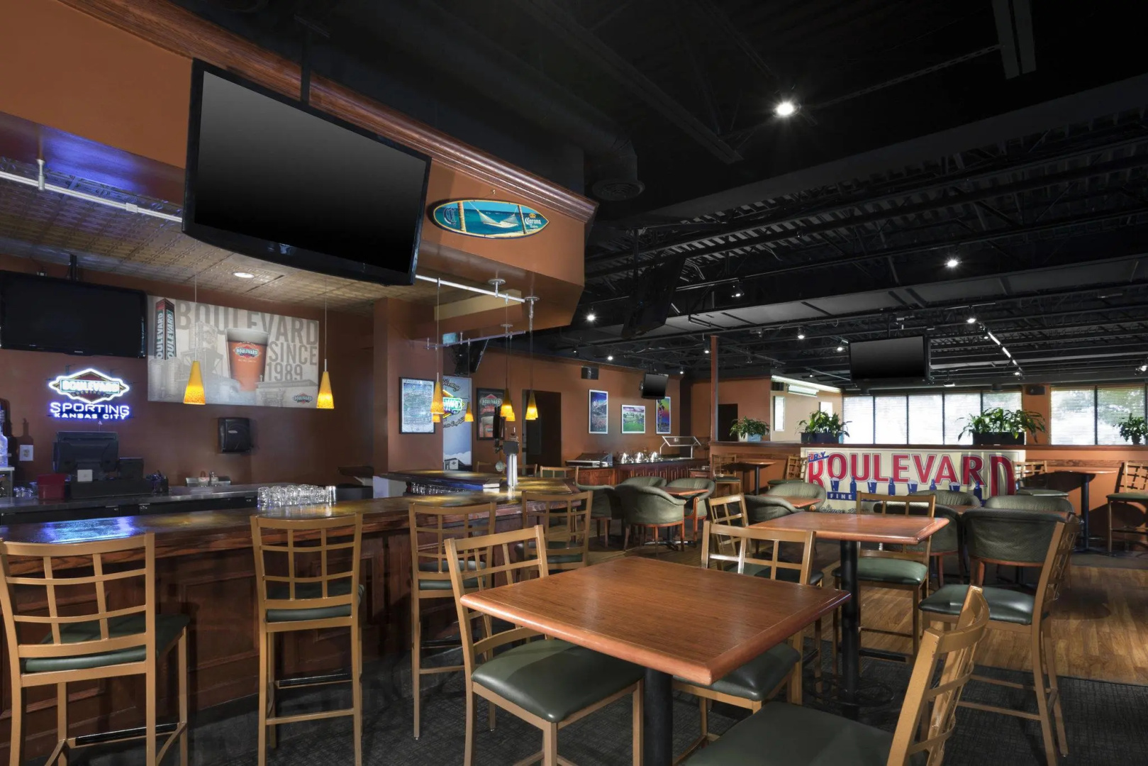 Photo - Four Points by Sheraton Kansas City Airport