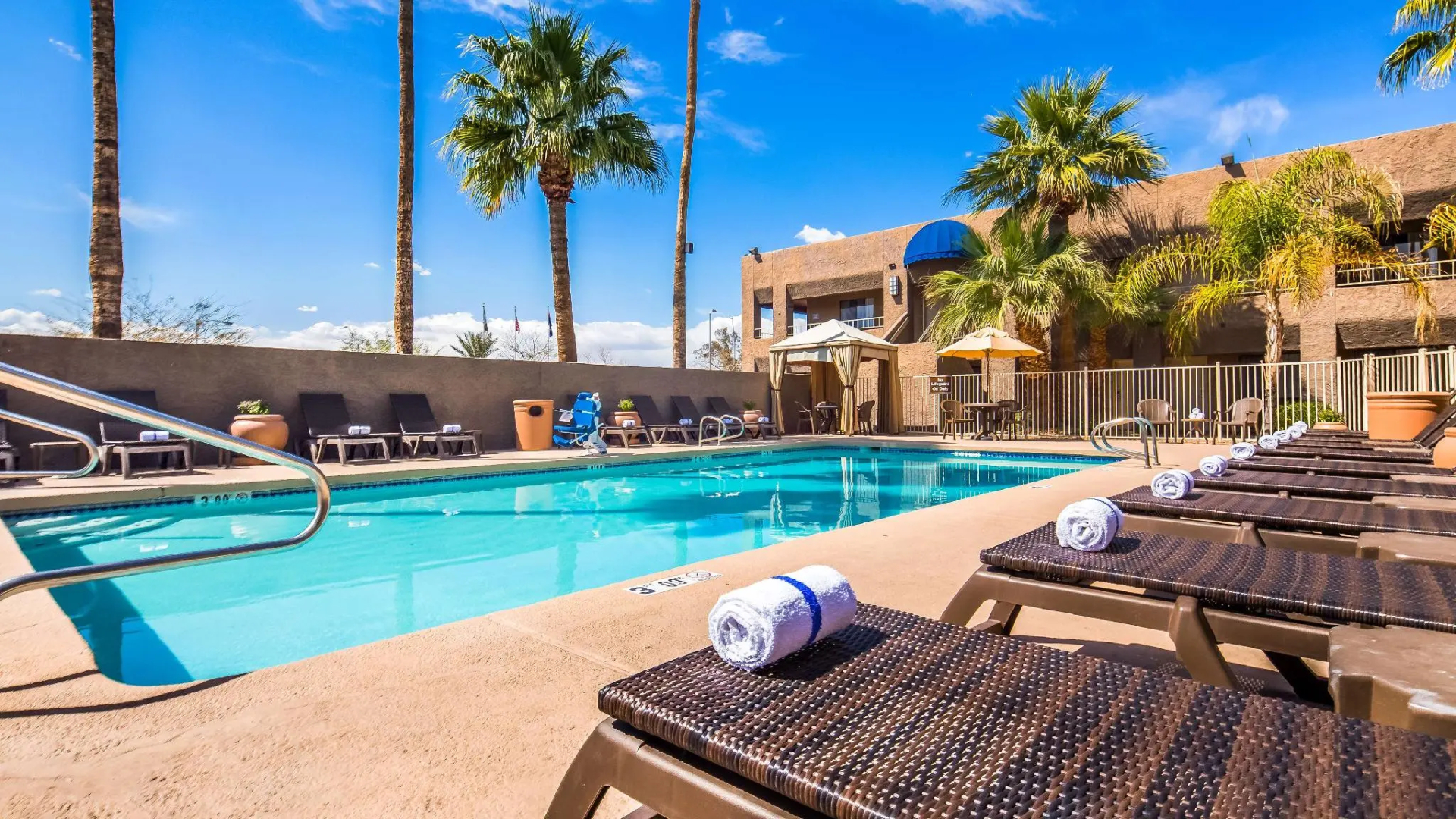 Foto - SureStay InnSuites Phoenix Hotel & Suites by Best Western