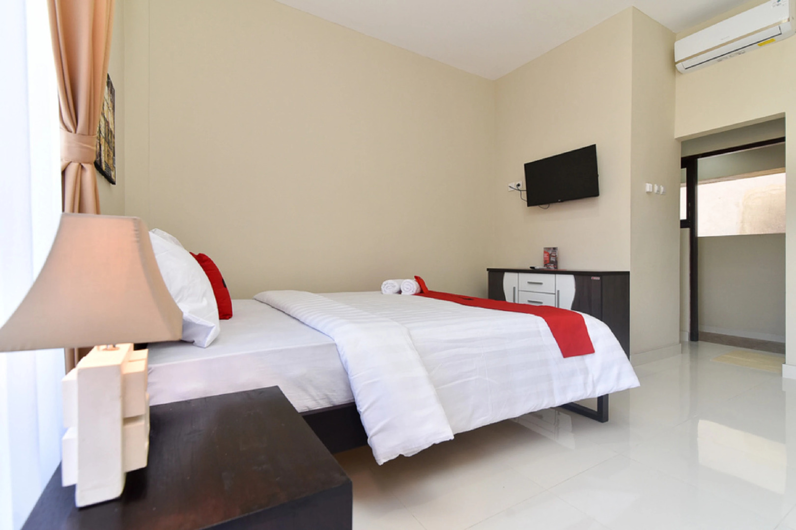 Photo - RedDoorz Plus near Jalan Imam Bonjol Denpasar