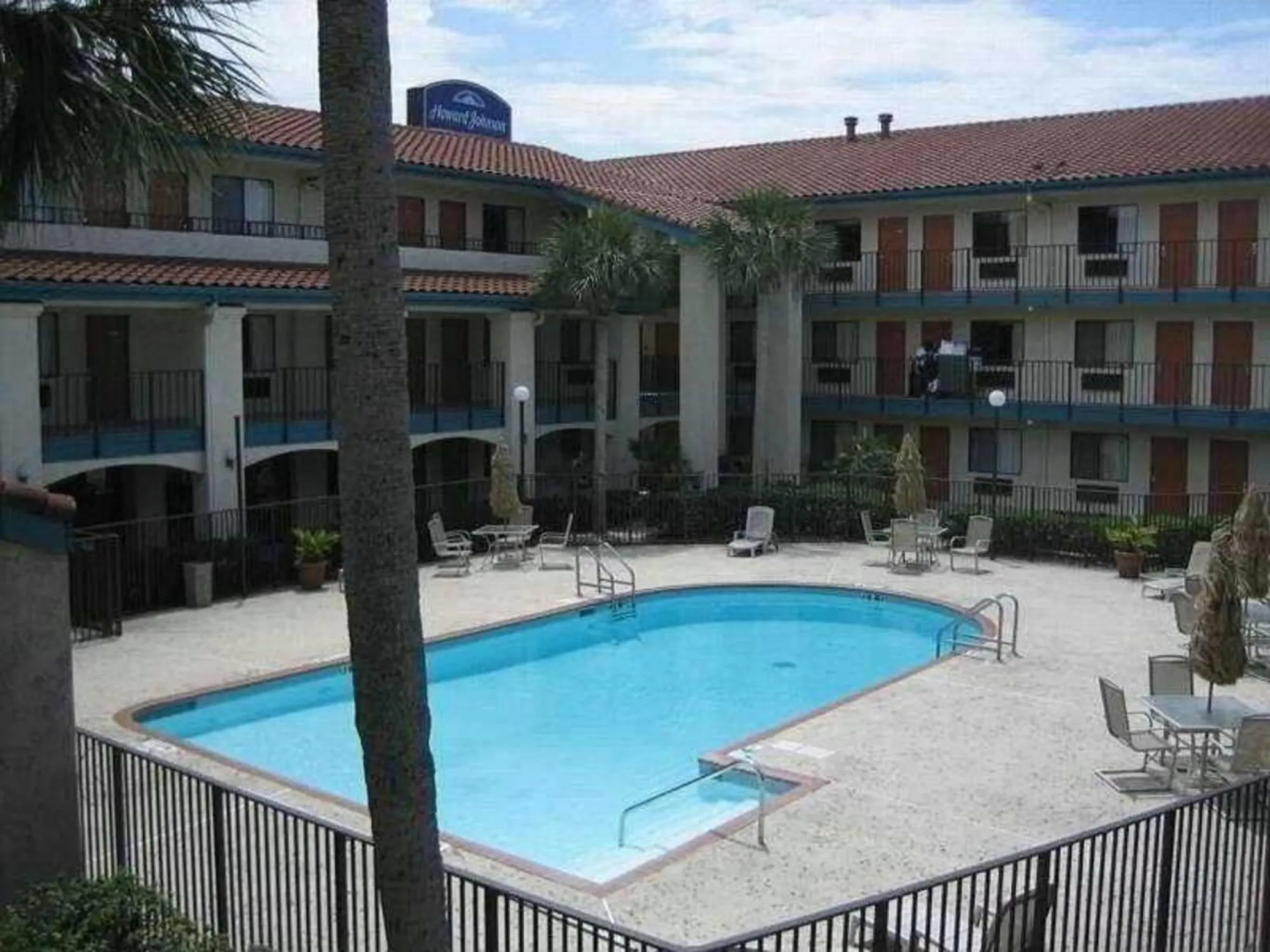 Foto - Tricove Inn & Suites
