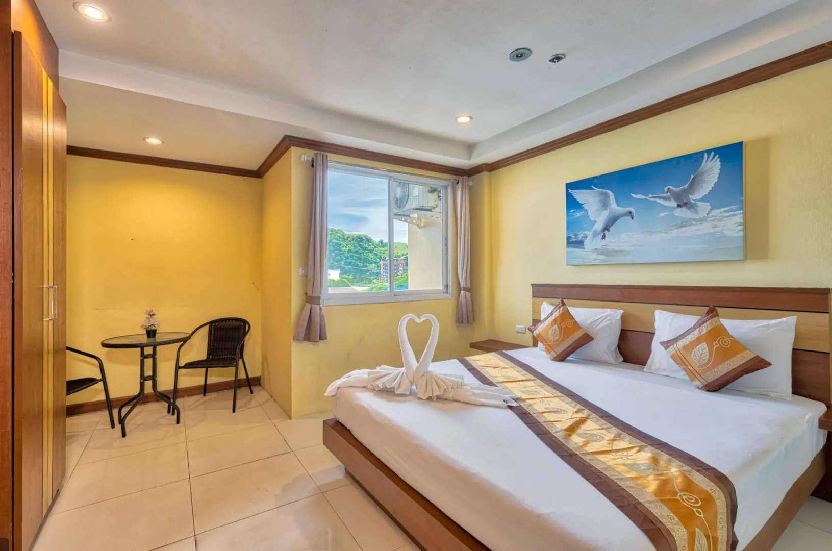 Foto - TJ Patong Hotel - Otop Shopping Paradise
