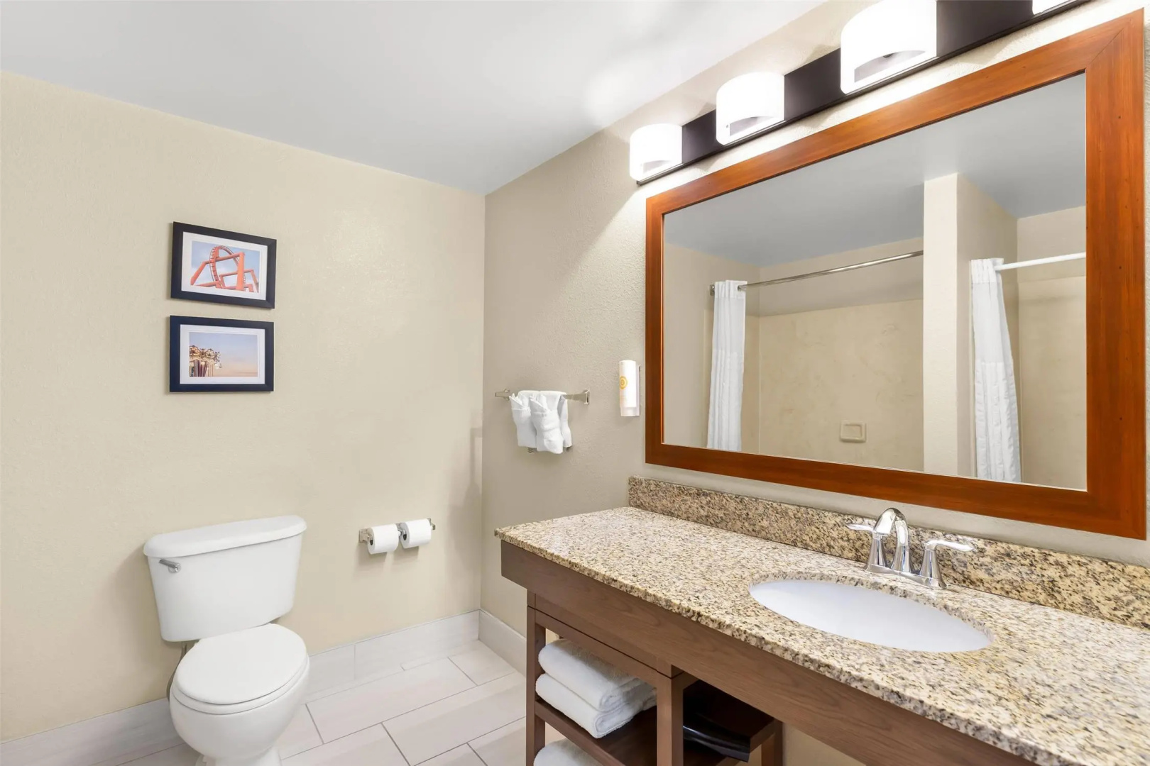 Photo - Comfort Suites Near Universal Orlando Resort