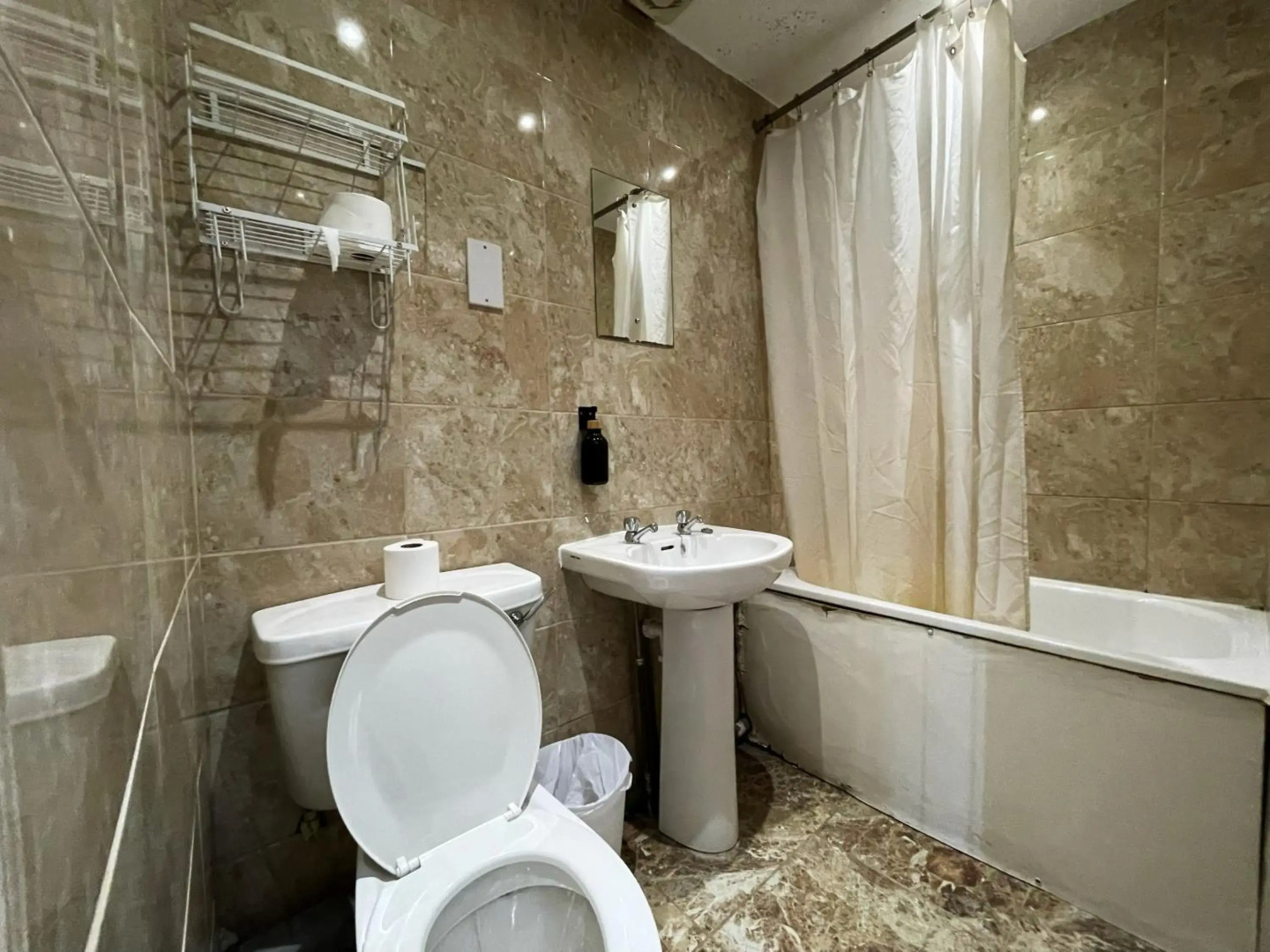 Photo - Somerset Hotel Baker Street London